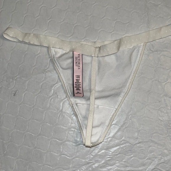 Victoria’s Secret white cotton v-string thong panty M - Picture 8 of 11